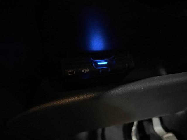 グランドＣ４ ピカソ フィール　ブルーＨＤｉ　３列７人乗り　ガラスルーフ　前後ドラレコ　バックカメラ　３６０°カメラ　ＥＴＣ　純正フルセグナビ　電動リアゲート　Ｂｌｕｅｔｏｏｔｈ　２Ｌ　ディーゼルターボエンジン　６速ＡＴ　ＵＳＢ入力端子（23枚目）