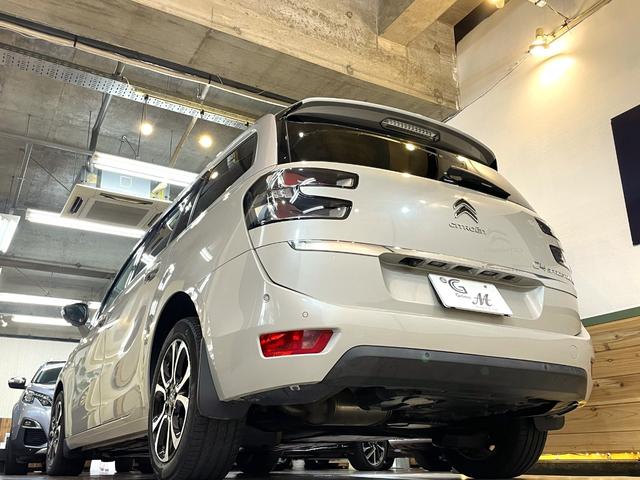 グランドＣ４ スペースツアラー シャイン　ブルーＨＤｉ　希少レザーシート（マッサージ機能付）　２Ｌディーゼルターボ　８速ＡＴ　３列７人乗　Ｍｉｒｒｏｒ　Ｌｉｎｋ　ＥＴＣ　人気色サーブル　シートヒーター　助手席オットマン　アダプティブクルーズコントロール（69枚目）