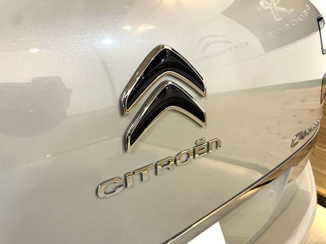 グランドＣ４ スペースツアラー シャイン　ブルーＨＤｉ　希少レザーシート（マッサージ機能付）　２Ｌディーゼルターボ　８速ＡＴ　３列７人乗　Ｍｉｒｒｏｒ　Ｌｉｎｋ　ＥＴＣ　人気色サーブル　シートヒーター　助手席オットマン　アダプティブクルーズコントロール（80枚目）