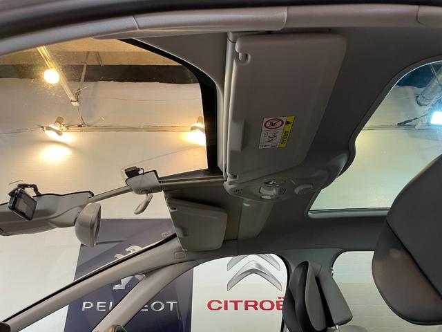 グランドC4 スペースツアラー シャイン ブルーHDi 希少レザーシート(マッサージ機能付) 2Lディーゼルターボ 8速AT 3列7人乗 前後ドラレコ Mirror Link ETC シートヒーター 助手席オットマン アダプティブクルーズコントロール(9枚目)