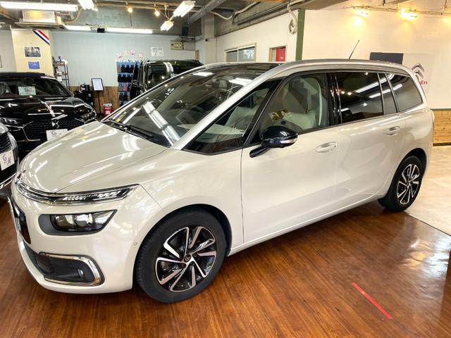 グランドC4 スペースツアラー シャイン ブルーHDi 希少レザーシート(マッサージ機能付) 2Lディーゼルターボ 8速AT 3列7人乗 前後ドラレコ Mirror Link ETC シートヒーター 助手席オットマン アダプティブクルーズコントロール(13枚目)