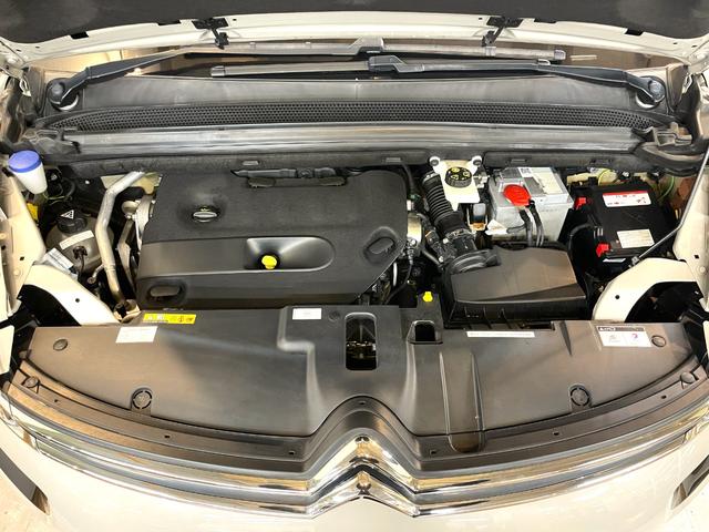 グランドC4 スペースツアラー シャイン ブルーHDi 3列7人乗り ガラスルーフ Bカメラ 360°カメラ ETC 電動リアゲート 純正フルセグナビ AppleCarplay Bluetooth 2L ディーゼルターボエンジン 6速AT USB入力端子(80枚目)