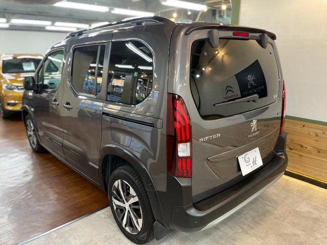 リフター ＧＴライン　ファースト　リミテッド　特別仕様車　マルチパノラミックルーフ　ｉ－Ｃｏｃｋｐｉｔ　アドバンスドグリップコントロール　１７インチアルミホイール　Ｂｌｕｅｔｏｏｔｈ　Ａｐｐｌｅ　Ｃａｒｐｌａｙ　Ａｎｄｒｏｉｄ　Ａｕｔｏ　ＥＴＣ（34枚目）