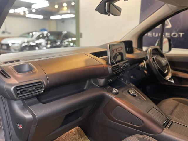 リフター ＧＴライン　ファースト　リミテッド　特別仕様車　マルチパノラミックルーフ　ｉ－Ｃｏｃｋｐｉｔ　アドバンスドグリップコントロール　１７インチアルミホイール　Ｂｌｕｅｔｏｏｔｈ　Ａｐｐｌｅ　Ｃａｒｐｌａｙ　Ａｎｄｒｏｉｄ　Ａｕｔｏ　ＥＴＣ（66枚目）