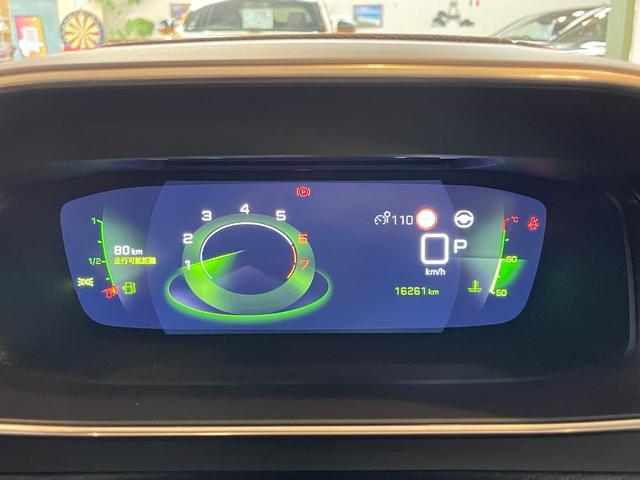 208 GT 8速AT 1.2Lターボ パノラマガラスルーフ ハーフレザーシート 純正ディスプレイオーディオ Apple car play Android Auto アクティブセーフティブレーキ Bモニター(8枚目)