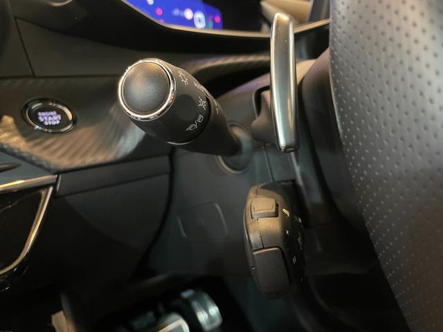 208 GT 8速AT 1.2Lターボ パノラマガラスルーフ ハーフレザーシート 純正ディスプレイオーディオ Apple car play Android Auto アクティブセーフティブレーキ Bモニター(68枚目)