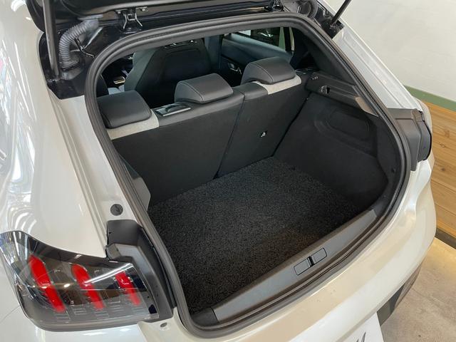 208 GT 8速AT 1.2Lターボ パノラマガラスルーフ ハーフレザーシート 純正ディスプレイオーディオ Apple car play Android Auto アクティブセーフティブレーキ Bモニター(74枚目)