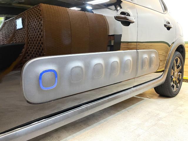 Ｃ３ ＪＣＣ＋　限定１００台　シリアルＮｏ．３９　シャルル・ド・カステルバジャックコラボ　Ｍｉｒｒｏｒ　Ｌｉｎｋ　Ｂｌｕｅｔｏｏｔｈ　前後ドラレコ　純正フルセグＴＶナビ　ＥＴＣ　バックカメラ　ＤＶＤ視聴可能（67枚目）