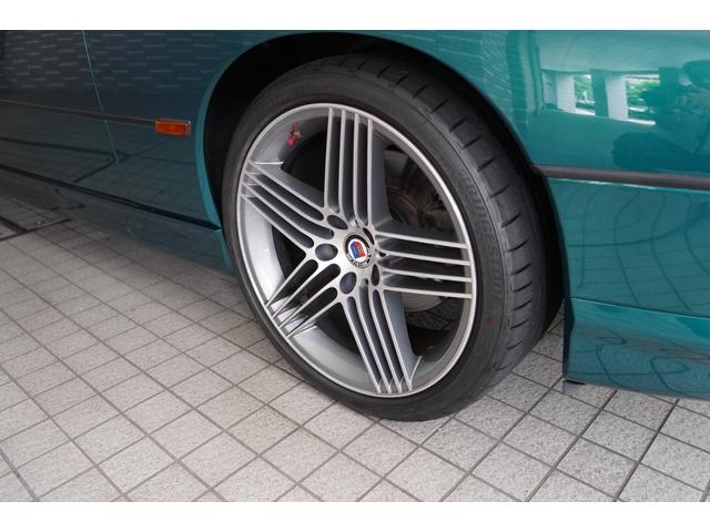 ８シリーズ ８５０ｉ　リトラクタブルヘッドライト　アルピナ１９インチアルミホイール　サンルーフ　グレーレザーシート　シートヒーター　ルーフライニング張替え済み　Ｖ１２気筒（16枚目）