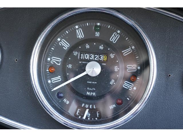 ＭＩＮＩ 　モーリス　クーパーＳ　ＭＫ－１　仕様　ＫＯＢＲＡシート　１０インチキット　エアコン付き（右側吹き出し口有り）　センターメーター　ドア＆フロントリップパネルＭＫ－１仕様（16枚目）