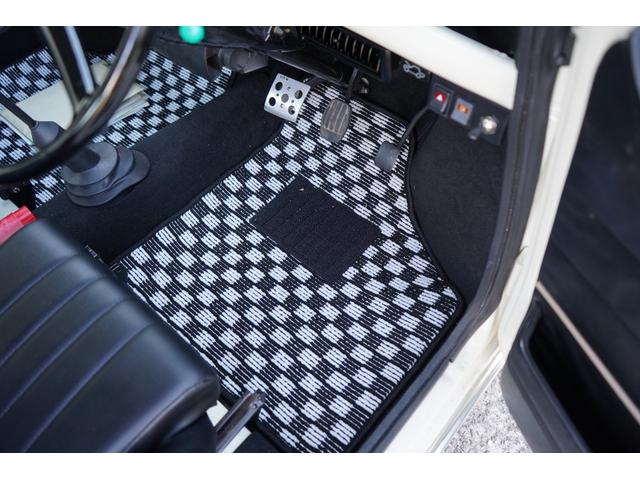 ＭＩＮＩ 　モーリス　クーパーＳ　ＭＫ－１　仕様　ＫＯＢＲＡシート　１０インチキット　エアコン付き（右側吹き出し口有り）　センターメーター　ドア＆フロントリップパネルＭＫ－１仕様（44枚目）