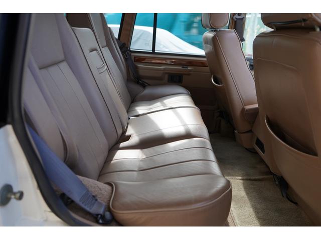 レンジローバー  コイルサスコンバージョンキット構造変更済み ベージュレザーシート ムーンルーフ 純正16インチAW BF GOODrich パイオニアカーAV Apple Cae Play 前後ドラレコ ウッドパネル(15枚目)