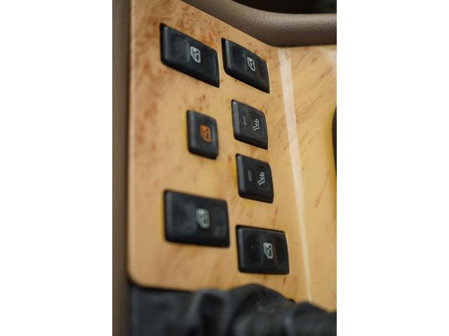 レンジローバー  コイルサスコンバージョンキット構造変更済み ベージュレザーシート ムーンルーフ 純正16インチAW BF GOODrich パイオニアカーAV Apple Cae Play 前後ドラレコ ウッドパネル(21枚目)