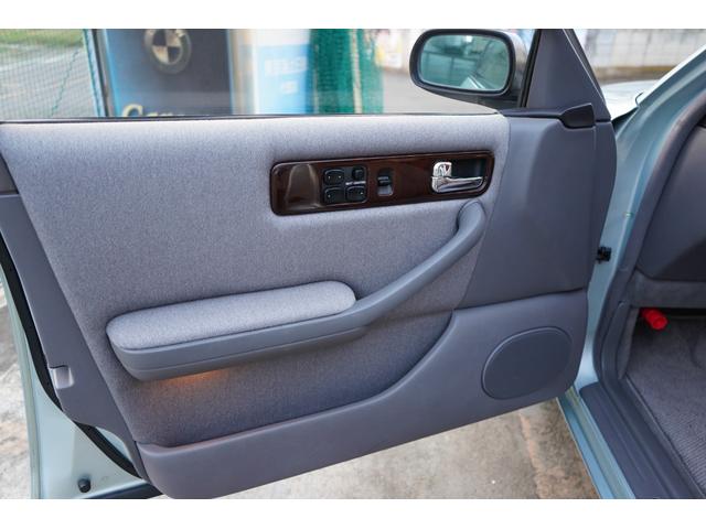 シーマ タイプIIIリミテッドL ジャガード織100%ウールシート F&Rパワーシート ツインエアコン 純正15インチアルミホイール V8DOHC32バルブ カロッツェリア6.8インチワイドVGAモニター(27枚目)