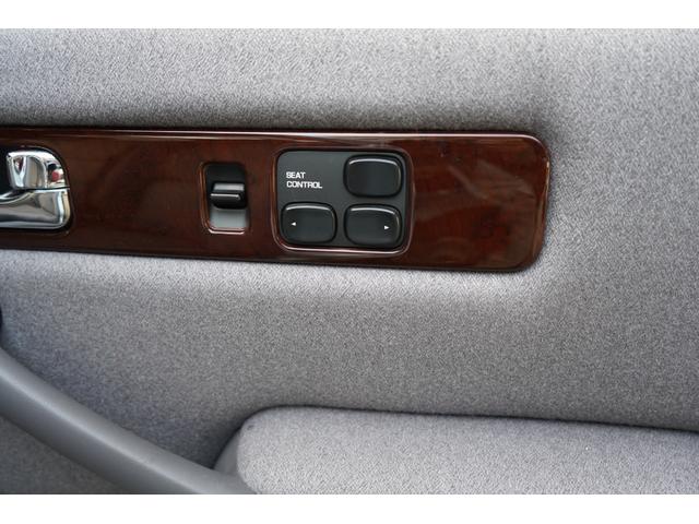 シーマ タイプIIIリミテッドL ジャガード織100%ウールシート F&Rパワーシート ツインエアコン 純正15インチアルミホイール V8DOHC32バルブ カロッツェリア6.8インチワイドVGAモニター(41枚目)