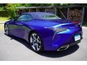 ＬＣ５００　コンバーチブル　ストラクチュラルブルー　限定６０台　ワンオーナー　マークレビンソン　禁煙車　フルボディプロテクションフィルム施工済み　専用内装色＜ライムストーン＞　特別仕様専用スカッフプレート（ＣＦＲＰ）　２１インチ鍛造アルミホイール（16枚目）