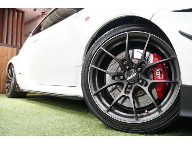 ＧＲヤリス ＲＺ　ハイパフォーマンス　ファーストエディション　ＢＲＩＤＥバケットシート　トムスエアロキット　ヴァリスカーボンボンネット　ＨＫＳ車高調　ＲＡＹＳ鍛造１８ＡＷ　プロテクションフィルム　前後タワーバー　カスタム（69枚目）