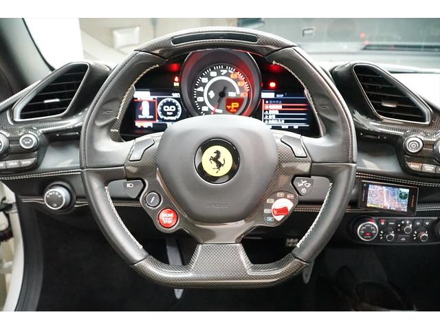 ４８８ＧＴＢ ベースグレード　ビアンコイタリア　純正ツートンカラー　ブラックレザー　ＯＰ７００　カーボン　プロテクション　ノビテックダウンサス（純正有）　スペーサー　ＥＢＭモジュール　ディーラー点検整備　記録簿　ディーラー車（13枚目）