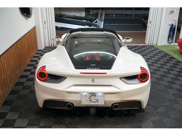 ４８８ＧＴＢ ベースグレード　ビアンコイタリア　純正ツートンカラー　ブラックレザー　ＯＰ７００　カーボン　プロテクション　ノビテックダウンサス（純正有）　スペーサー　ＥＢＭモジュール　ディーラー点検整備　記録簿　ディーラー車（51枚目）