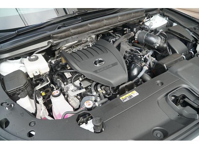 ＲＸ ＲＸ５００ｈ　Ｆスポーツパフォーマンス　ＴＲＤ２１インチアルミホイール　ＴＲＤパフォーマンスダンパー　パノラマルーフ　マークレビンソンサウンド　オレンジキャリパー　輻射ヒーター　寒冷地仕様　ＯＰ２２０　ワンオーナー　新車保証付き（28枚目）