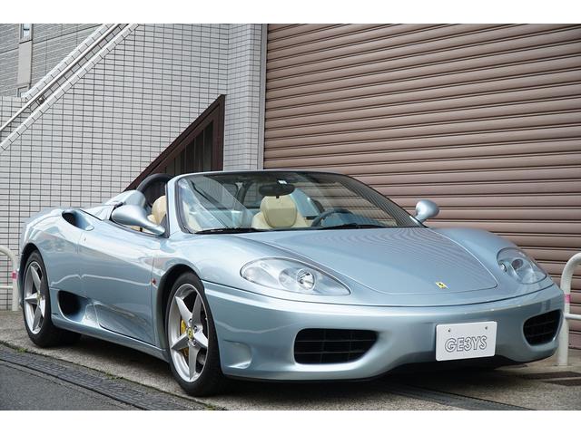 360 F1スパイダー ジャパンプレミア展示車両 ベタツキ除去済み 整備済み グリジオアロイ クレマレザー イエローキャリパー ヘッドレスト刺繍 HDDナビTV 360度ドラレコ 純正18AW 整備記録簿 ディーラー車(2枚目)