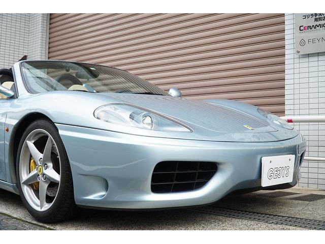 360 F1スパイダー ジャパンプレミア展示車両 ベタツキ除去済み 整備済み グリジオアロイ クレマレザー イエローキャリパー ヘッドレスト刺繍 HDDナビTV 360度ドラレコ 純正18AW 整備記録簿 ディーラー車(61枚目)