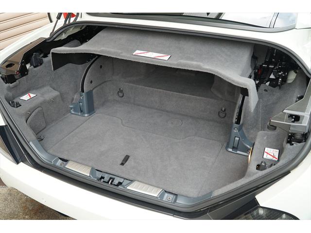 カリフォルニア ベースグレード ビアンコアヴス ロッソレザー カロッツェリアHDDナビTV バックカメラ LEDカーボンステアリング シートヒーター 20AW 七宝焼き イエローレブカウンター エンボスドヘッドレスト ディーラー車(38枚目)