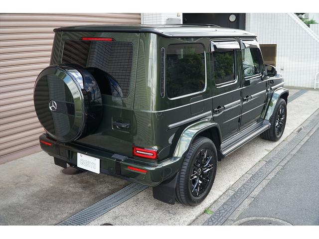 Ｇクラス Ｇ４５０ｄ　ＡＭＧラインパッケージ　マヌファクトゥーアプログラム　マヌファクトゥーアプログラムプラス　ナイトパッケージ　マヌファクトゥーアオリーブ　プラチナホワイトレザー　セラミックプロイオン＆インテリアコーティング施工済み　新車保証付（9枚目）