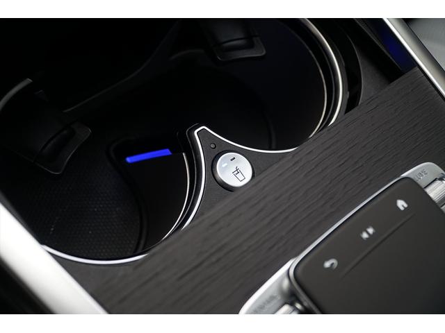 Ｇクラス Ｇ４５０ｄ　ＡＭＧラインパッケージ　マヌファクトゥーアプログラム　マヌファクトゥーアプログラムプラス　ナイトパッケージ　マヌファクトゥーアオリーブ　プラチナホワイトレザー　セラミックプロイオン＆インテリアコーティング施工済み　新車保証付（35枚目）