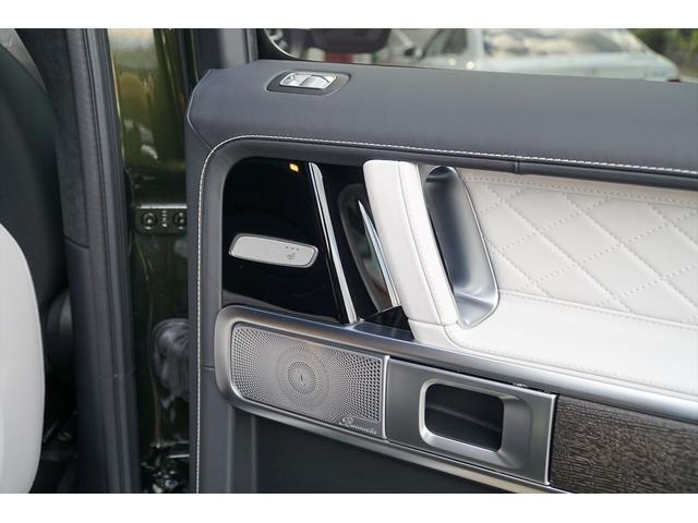 Ｇクラス Ｇ４５０ｄ　ＡＭＧラインパッケージ　マヌファクトゥーアプログラム　マヌファクトゥーアプログラムプラス　ナイトパッケージ　マヌファクトゥーアオリーブ　プラチナホワイトレザー　セラミックプロイオン＆インテリアコーティング施工済み　新車保証付（62枚目）