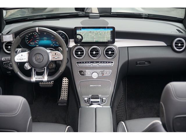 Ｃクラス Ｃ６３　Ｓカブリオレ　後期型　左ハンドル　ブラックアウト　マッドブラックラッピング　純正ナビＴＶ　ブルメスターサウンド　バックカメラ　ドラレコ　ＡＭＧ２０ＡＷ　メモリーパワーシート　シートヒーター　整備記録簿　ディーラー車（4枚目）