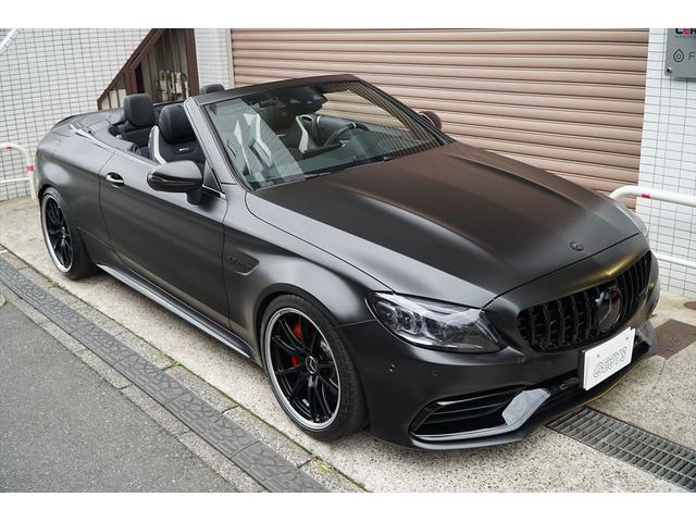 Ｃクラス Ｃ６３　Ｓカブリオレ　後期型　左ハンドル　ブラックアウト　マッドブラックラッピング　純正ナビＴＶ　ブルメスターサウンド　バックカメラ　ドラレコ　ＡＭＧ２０ＡＷ　メモリーパワーシート　シートヒーター　整備記録簿　ディーラー車（13枚目）