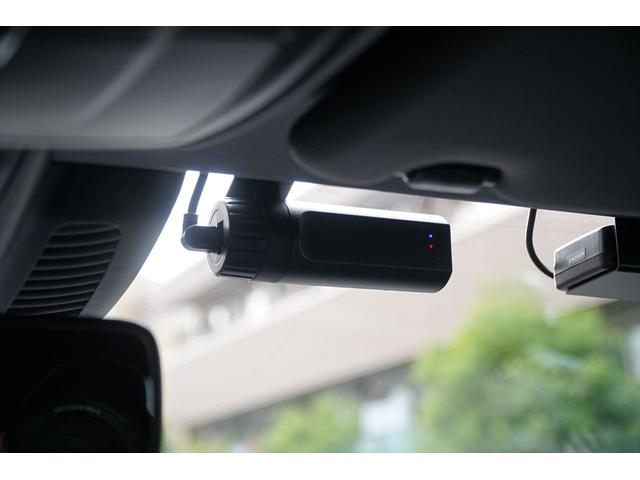 Ｃクラス Ｃ６３　Ｓカブリオレ　後期型　左ハンドル　ブラックアウト　マッドブラックラッピング　純正ナビＴＶ　ブルメスターサウンド　バックカメラ　ドラレコ　ＡＭＧ２０ＡＷ　メモリーパワーシート　シートヒーター　整備記録簿　ディーラー車（45枚目）