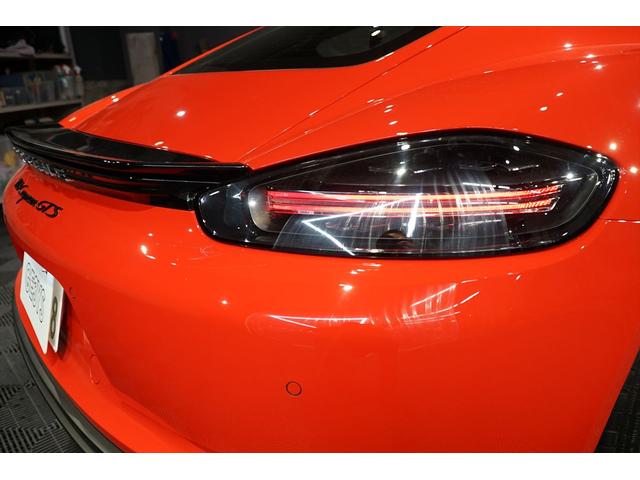 ７１８ケイマン ７１８ケイマンＧＴＳ　４．０　６ＭＴ　ＯＰ２００　ＧＴＳインテリア　レザーインテリア　ウィンドウトリム＆ウィングブラック塗装　ＢＯＳＥ　エントリー＆ドライブ　ＬＥＤライト　電動格納ミラー　オートエアコン　ワンオーナー　ディーラー車（29枚目）