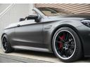 Ｃ６３　Ｓカブリオレ　後期型　左ハンドル　ブラックアウト　マッドブラックラッピング　純正ナビＴＶ　ブルメスターサウンド　バックカメラ　ドラレコ　ＡＭＧ２０ＡＷ　メモリーパワーシート　シートヒーター　整備記録簿　ディーラー車（10枚目）