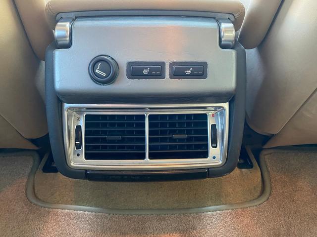 レンジローバー ヴォーグ　４ＷＤ　ステアリングコラムリペア済２０２２ＢｅｓｐｏｋｅＡ１８９／Ｂ２５９／Ｃ３９８クルーズコントロール　バックカメラ　ナビ　本革シート　パワーシート　シートヒーター　サンルーフ（22枚目）