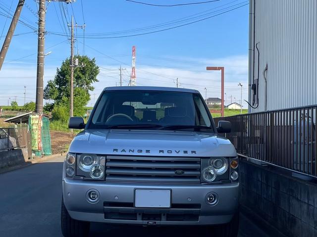 レンジローバー ヴォーグ　４ＷＤ　社外ナビインストール済　走行距離７３，０００Ｋｍ　クルーズコントロール　バックカメラ　ナビ　本革シート　パワーシート　シートヒーター　サンルーフ　ＥＴＣ　クリアランスソナー（3枚目）