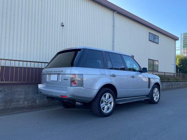 レンジローバー ヴォーグ　４ＷＤ　社外ナビインストール済　走行距離７３，０００Ｋｍ　クルーズコントロール　バックカメラ　ナビ　本革シート　パワーシート　シートヒーター　サンルーフ　ＥＴＣ　クリアランスソナー（5枚目）