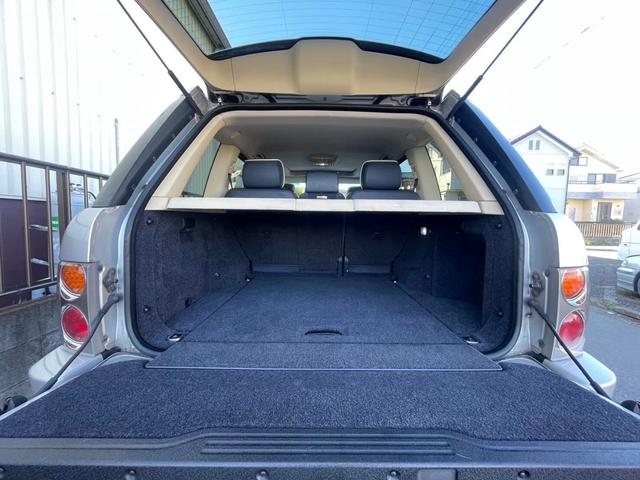 レンジローバー ヴォーグ　４ＷＤ　社外ナビインストール済　走行距離７３，０００Ｋｍ　クルーズコントロール　バックカメラ　ナビ　本革シート　パワーシート　シートヒーター　サンルーフ　ＥＴＣ　クリアランスソナー（9枚目）