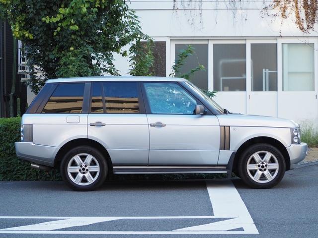 レンジローバー ヴォーグ　４ＷＤ　社外ナビインストール済　走行距離７３，０００Ｋｍ　クルーズコントロール　バックカメラ　ナビ　本革シート　パワーシート　シートヒーター　サンルーフ　ＥＴＣ　クリアランスソナー（21枚目）