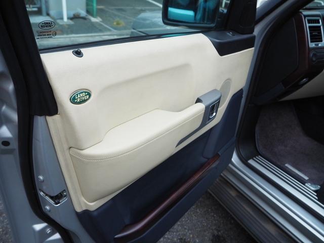 レンジローバー ヴォーグ　４ＷＤ　社外ナビインストール済　走行距離７３，０００Ｋｍ　クルーズコントロール　バックカメラ　ナビ　本革シート　パワーシート　シートヒーター　サンルーフ　ＥＴＣ　クリアランスソナー（29枚目）