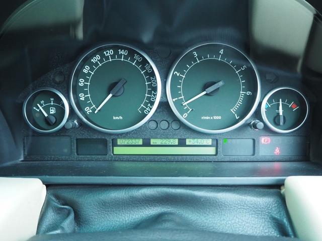 レンジローバー ヴォーグ　４ＷＤ　社外ナビインストール済　走行距離７３，０００Ｋｍ　クルーズコントロール　バックカメラ　ナビ　本革シート　パワーシート　シートヒーター　サンルーフ　ＥＴＣ　クリアランスソナー（33枚目）