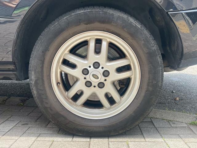 レンジローバー ヴォーグ　ヴォーグ　４ＷＤ　Ｌ３２２　前期ＢＭＷ紺×ベージュ　クルーズコントロール　バックカメラ　ナビ　本革シート　パワーシート　シートヒーター　サンルーフ　ＥＴＣ（5枚目）