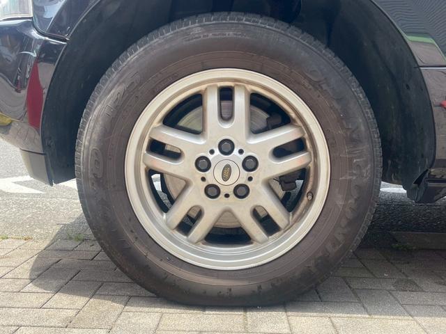 レンジローバー ヴォーグ　ヴォーグ　４ＷＤ　Ｌ３２２　前期ＢＭＷ紺×ベージュ　クルーズコントロール　バックカメラ　ナビ　本革シート　パワーシート　シートヒーター　サンルーフ　ＥＴＣ（6枚目）