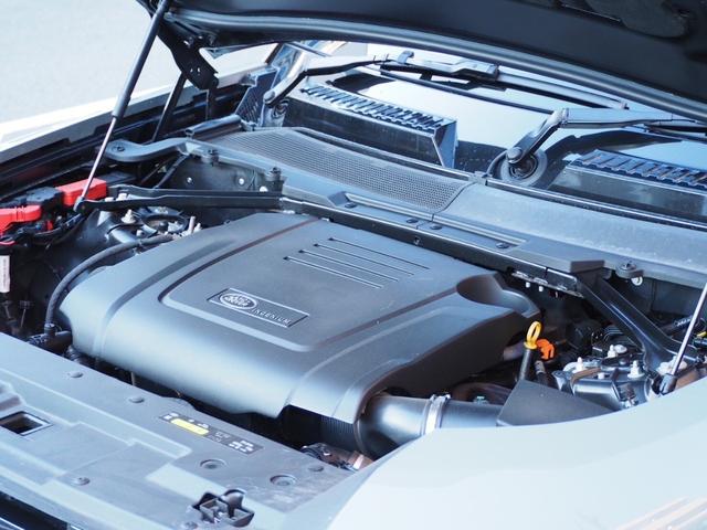 ディフェンダー １１０Ｓ　Ｐ３００　４ＷＤ　ＫＡＨＮ　ＤＲＹ　Ｃａｒｂｏｎ　Ｗｉｄｅ　Ｔｒａｃｋｋｉｔ　　ドライカーボンワイドトラックフルキット　オールペイント　アダプティブクルーズコントロール　全方位カメラ　ナビ　本革シート（3枚目）