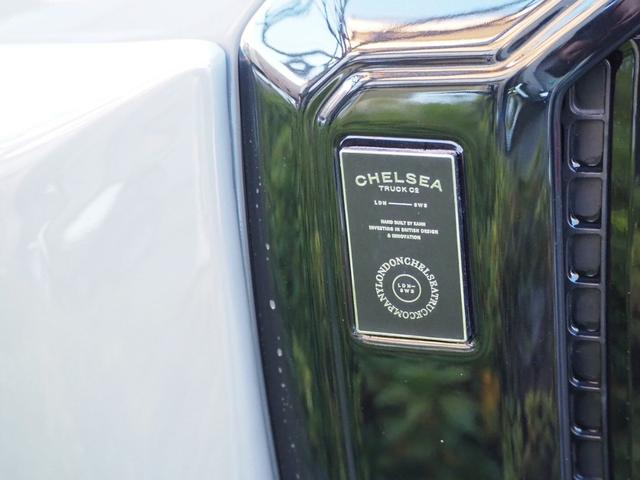 ディフェンダー １１０Ｓ　Ｐ３００　４ＷＤ　ＫＡＨＮ　ＤＲＹ　Ｃａｒｂｏｎ　Ｗｉｄｅ　Ｔｒａｃｋｋｉｔ　　ドライカーボンワイドトラックフルキット　オールペイント　アダプティブクルーズコントロール　全方位カメラ　ナビ　本革シート（9枚目）