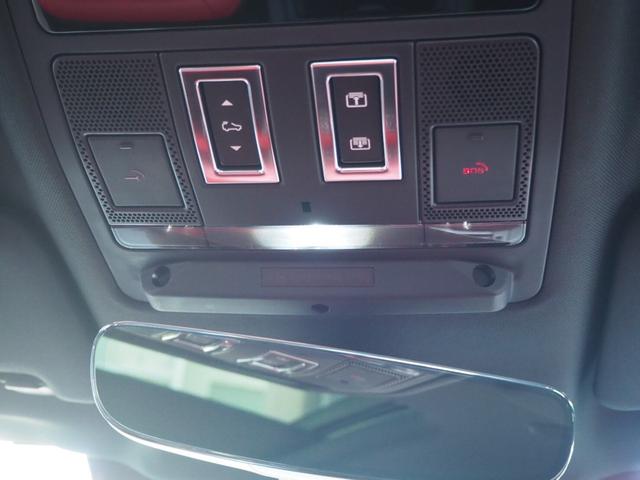 ディフェンダー １１０Ｓ　Ｐ３００　４ＷＤ　ＫＡＨＮ　ＤＲＹ　Ｃａｒｂｏｎ　Ｗｉｄｅ　Ｔｒａｃｋｋｉｔ　　ドライカーボンワイドトラックフルキット　オールペイント　アダプティブクルーズコントロール　全方位カメラ　ナビ　本革シート（25枚目）