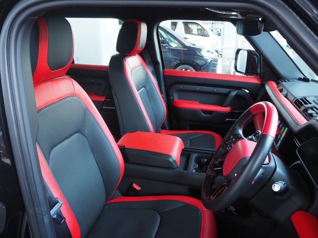 ディフェンダー １１０Ｓ　Ｐ３００　４ＷＤ　ＫＡＨＮ　ＤＲＹ　Ｃａｒｂｏｎ　Ｗｉｄｅ　Ｔｒａｃｋｋｉｔ　　ドライカーボンワイドトラックフルキット　オールペイント　アダプティブクルーズコントロール　全方位カメラ　ナビ　本革シート（27枚目）