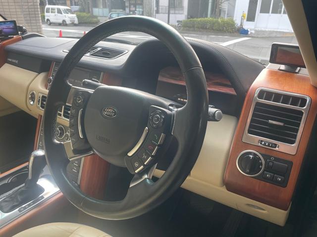 レンジローバーヴォーグ 　弊社ダイレクトインポート３，６３０　ｃｃ　Ｖ８　Ｔｗｉｎ－Ｔｕｒｂｏ　Ｄｉｅｓｅｌ　ＲＡＮＧＥＲＳ並行輸入　排ガス規制クリア　クルーズコントロール　本革シート　パワーシート　シートヒーター（5枚目）