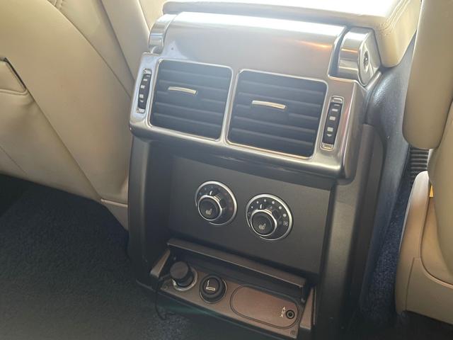 レンジローバーヴォーグ 　弊社ダイレクトインポート３，６３０　ｃｃ　Ｖ８　Ｔｗｉｎ－Ｔｕｒｂｏ　Ｄｉｅｓｅｌ　ＲＡＮＧＥＲＳ並行輸入　排ガス規制クリア　クルーズコントロール　本革シート　パワーシート　シートヒーター（23枚目）